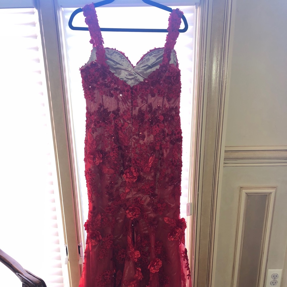 Ysa Makino evening gown